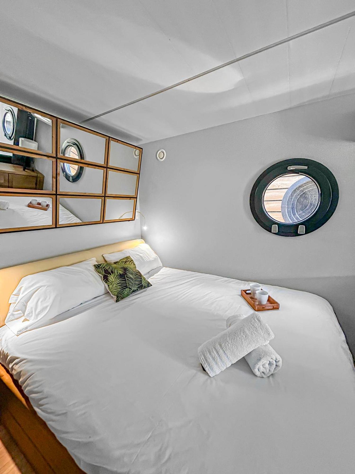 Sejour Unique Sur Un Bateau "Marius" Hotel Vauvert Buitenkant foto